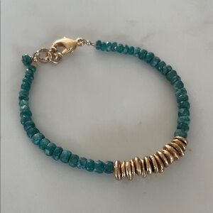 Raw Emerald Beaded Bracelet with Gold-Colored Accents